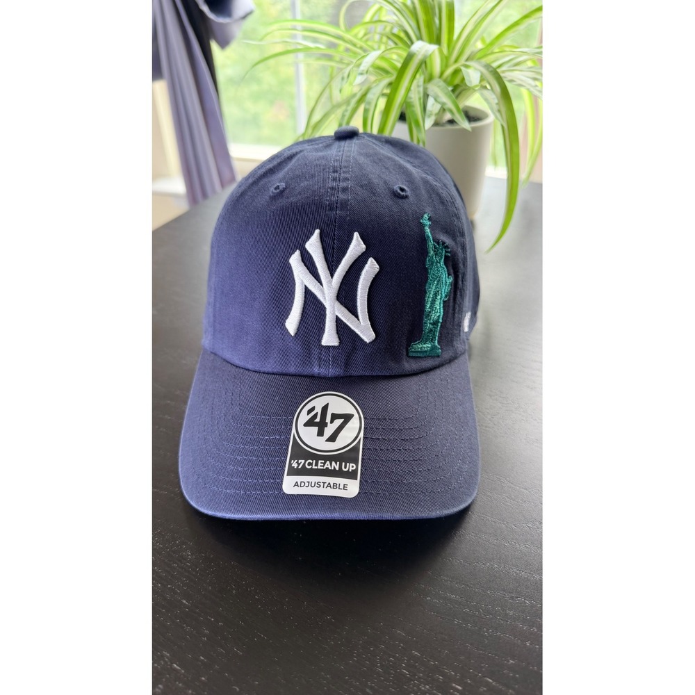 New York Yankees Clean Up Hat Navy Blue Statue of Liberty Apple MLB Cap